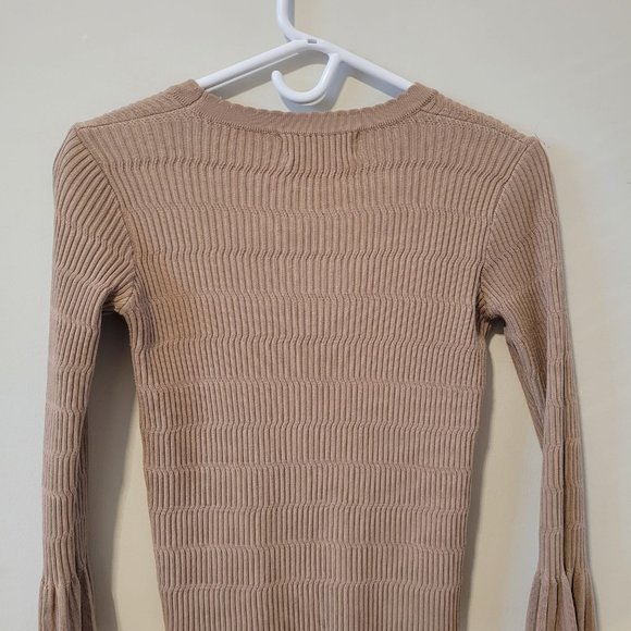 Nude Ribbed Quarter Sleeve Flare - Picture 3 of 7
